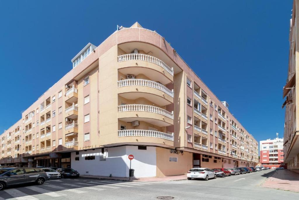 Bonito Apartamento En Τορεβιέχα Εξωτερικό φωτογραφία